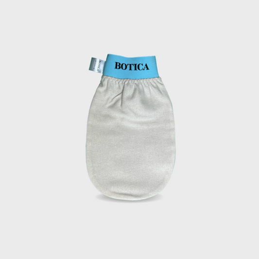 Silk exfoliating glove